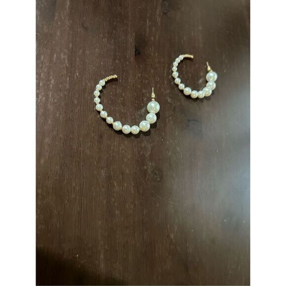 Pearl Gold Hoop Earrings Pierced 13$